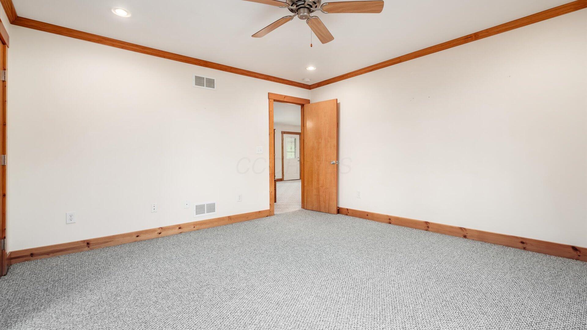 2273 West Point Road Southeast Lancaster, OH 43130 - Photo 17 of 69 25-z 2273 W Point Rd057
