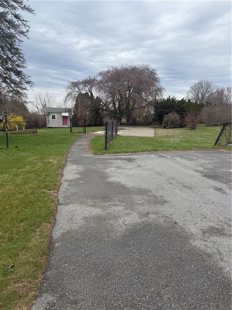 249 Middle Road Portsmouth, RI 02871 - Photo 10 of 10