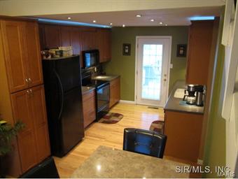508 Holiday Dam Road Edwardsville, IL 62025 - Photo 8 of 24