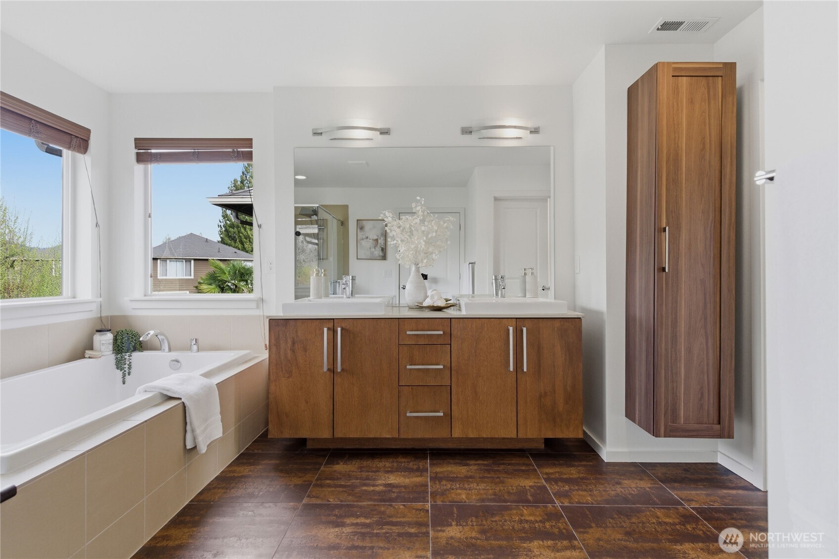 3806 Northeast 23rd Place Renton, WA 98056 - Photo 22 of 40