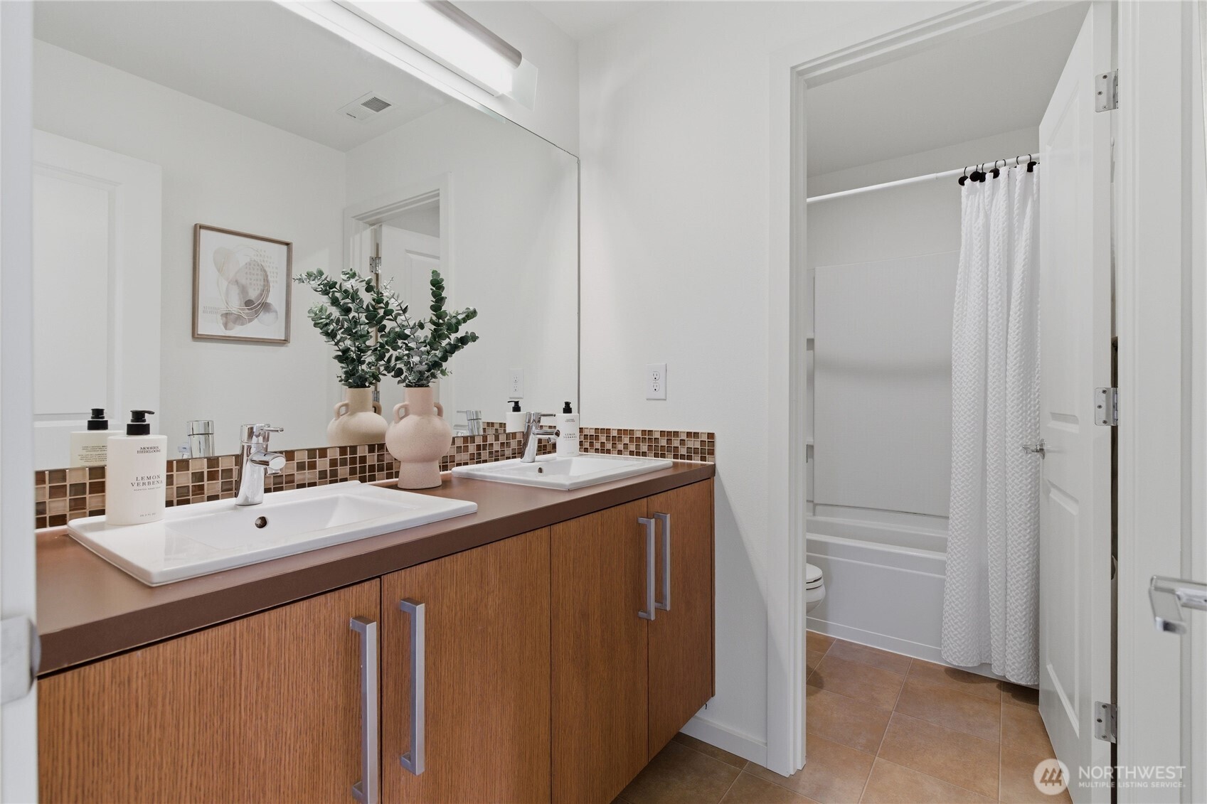 3806 Northeast 23rd Place Renton, WA 98056 - Photo 28 of 40