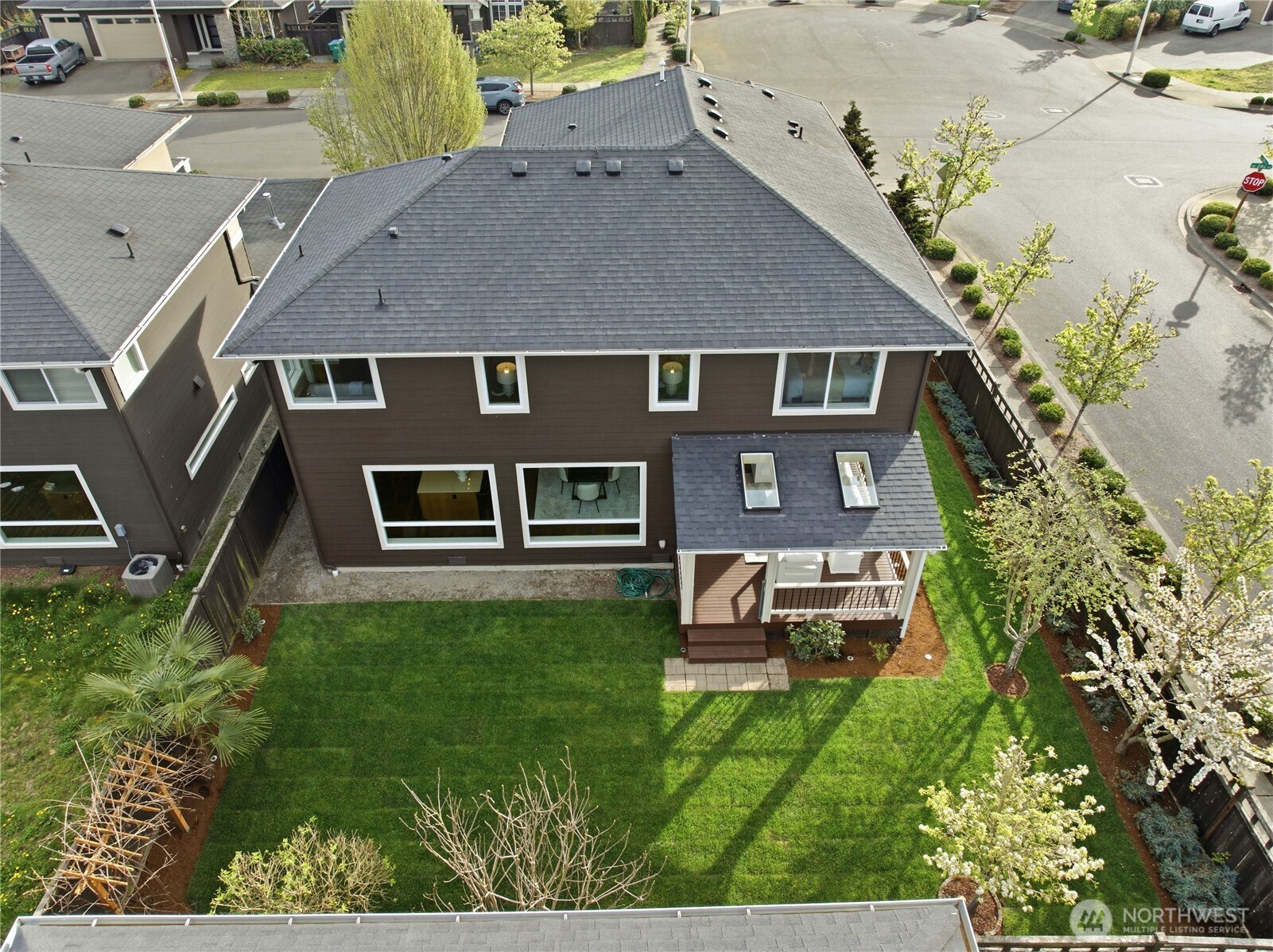 3806 Northeast 23rd Place Renton, WA 98056 - Photo 34 of 40