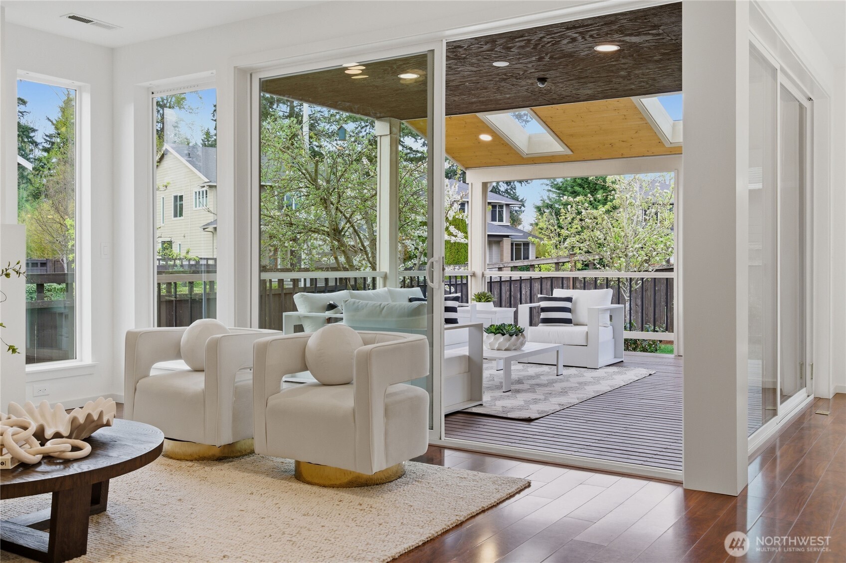 3806 Northeast 23rd Place Renton, WA 98056 - Photo 5 of 40