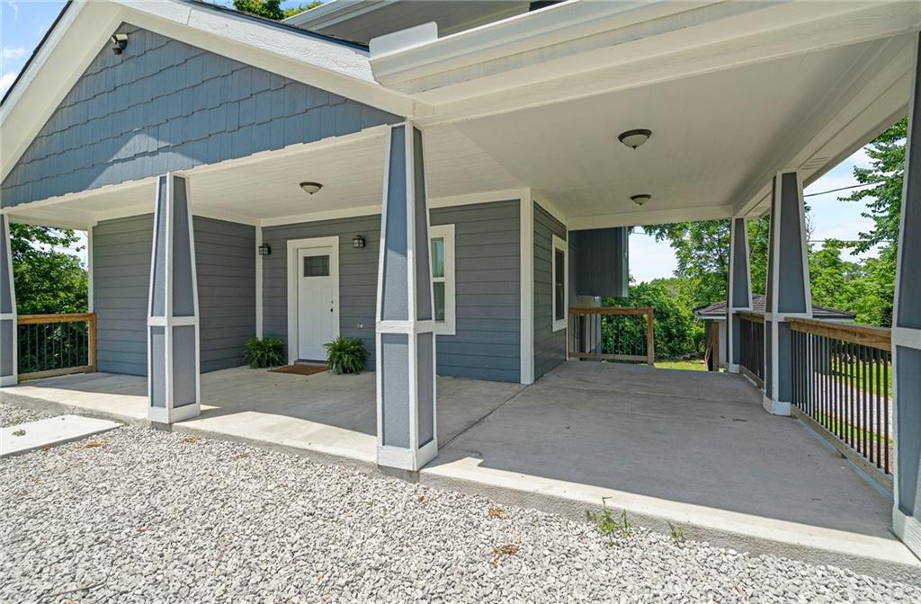 7330 Ozark Road Kansas City, MO 64129 - Photo 3 of 29