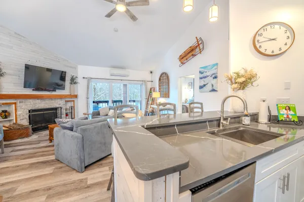 $650,000 | 65 Riverfront Drive, Unit 216, North Woodstock, NH 03262