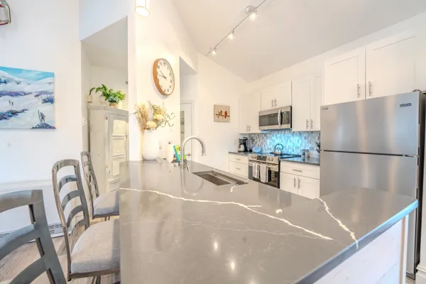 $650,000 | 65 Riverfront Drive, Unit 216, North Woodstock, NH 03262