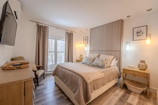 $650,000 | 65 Riverfront Drive, Unit 216, North Woodstock, NH 03262