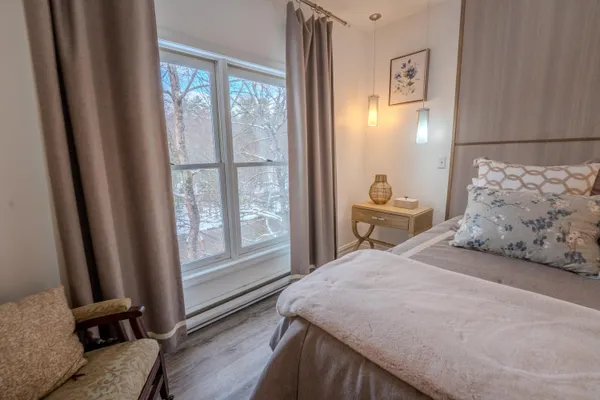 $650,000 | 65 Riverfront Drive, Unit 216, North Woodstock, NH 03262