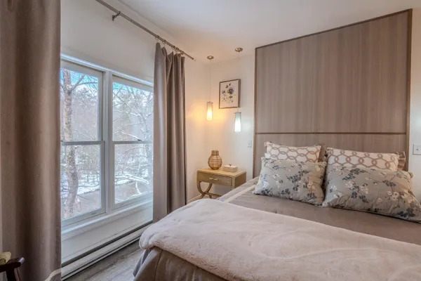 $650,000 | 65 Riverfront Drive, Unit 216, North Woodstock, NH 03262