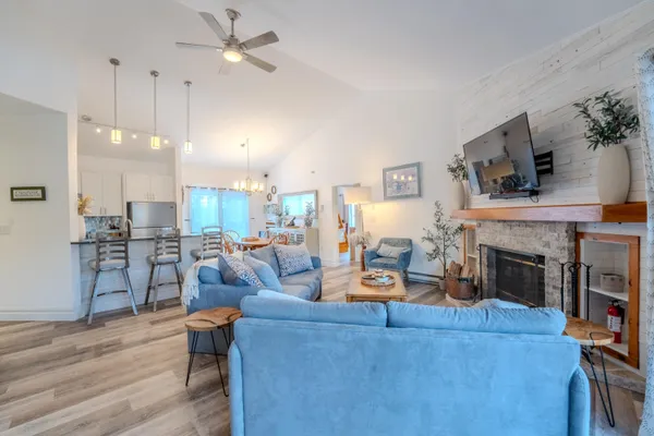 $650,000 | 65 Riverfront Drive, Unit 216, North Woodstock, NH 03262