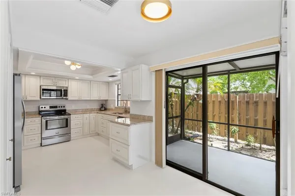 $3,000 | 879 Meadowland Drive, Unit 32, Naples, FL 34108