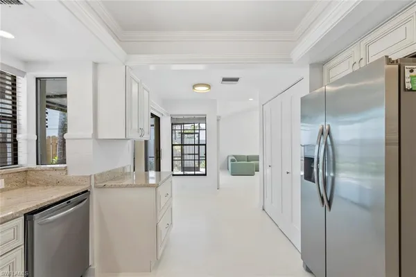 $3,000 | 879 Meadowland Drive, Unit 32, Naples, FL 34108