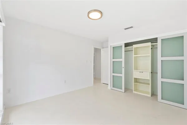 $3,000 | 879 Meadowland Drive, Unit 32, Naples, FL 34108