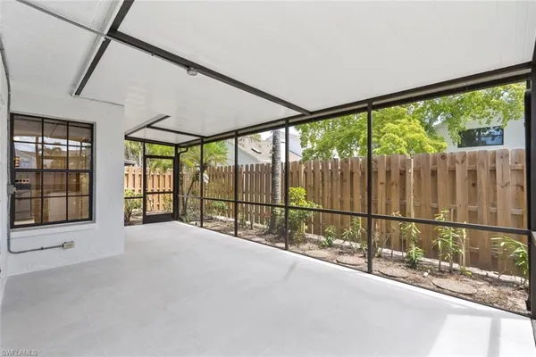 $3,000 | 879 Meadowland Drive, Unit 32, Naples, FL 34108