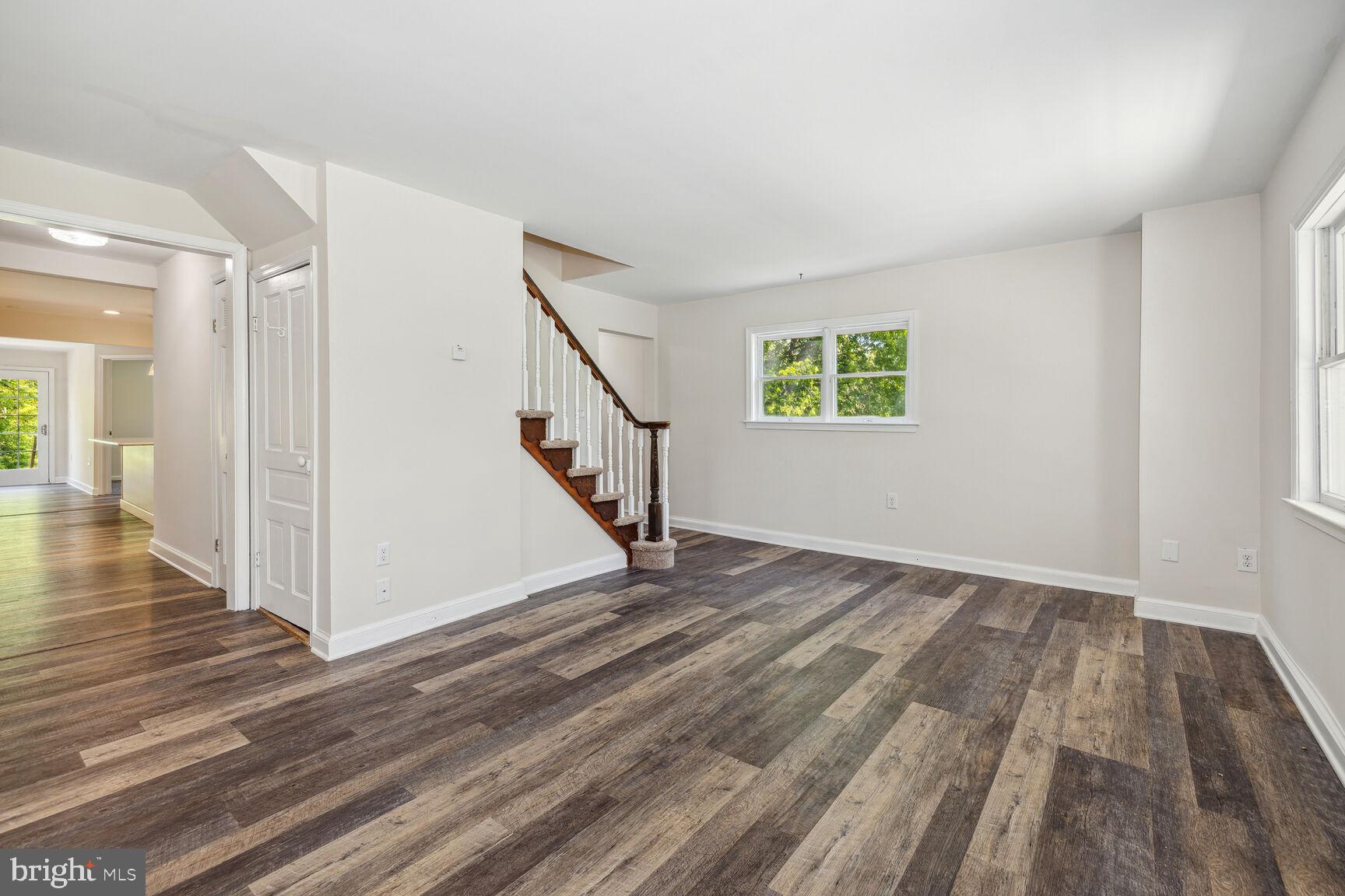 6212 Manor Woods Road Frederick, MD 21703 - Photo 4 of 30 Gallery Image 4