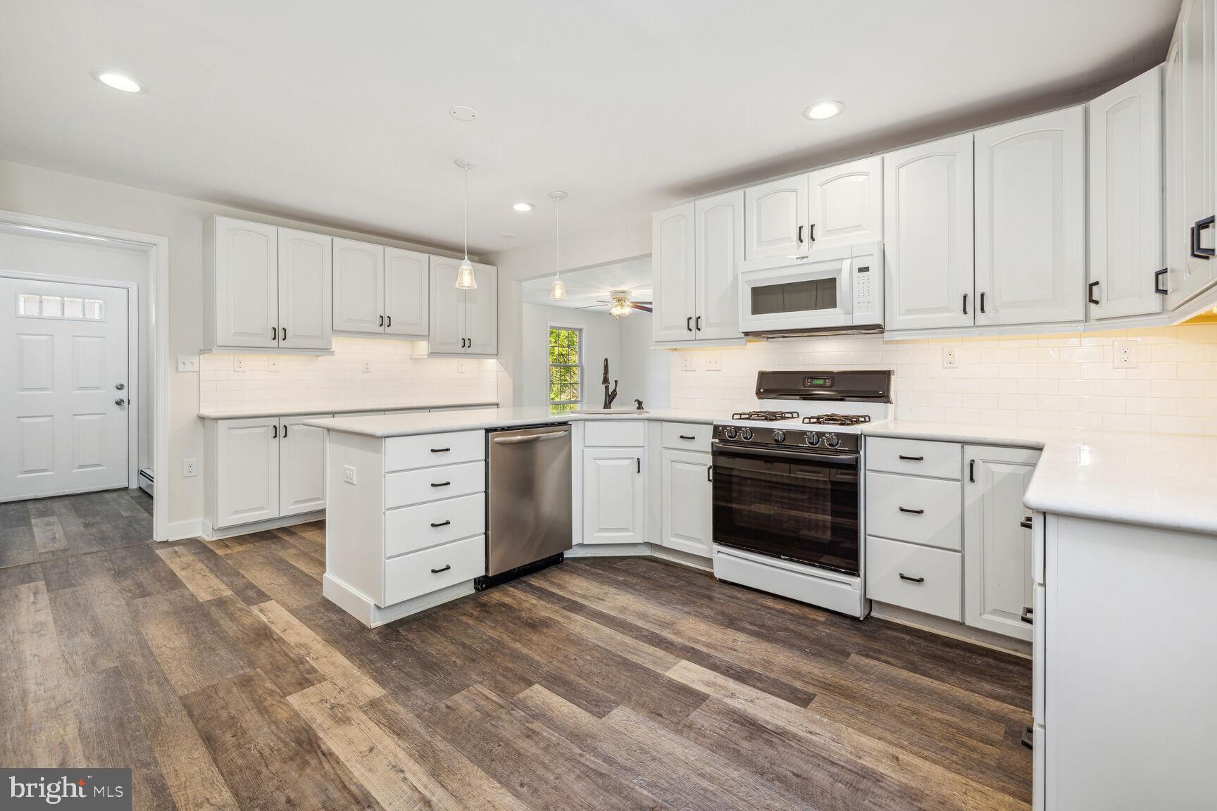 6212 Manor Woods Road Frederick, MD 21703 - Photo 9 of 30 Gallery Image 9