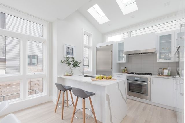 $2,400,000 | 9 Decatur Street, Unit 2, Cambridge, MA 02139