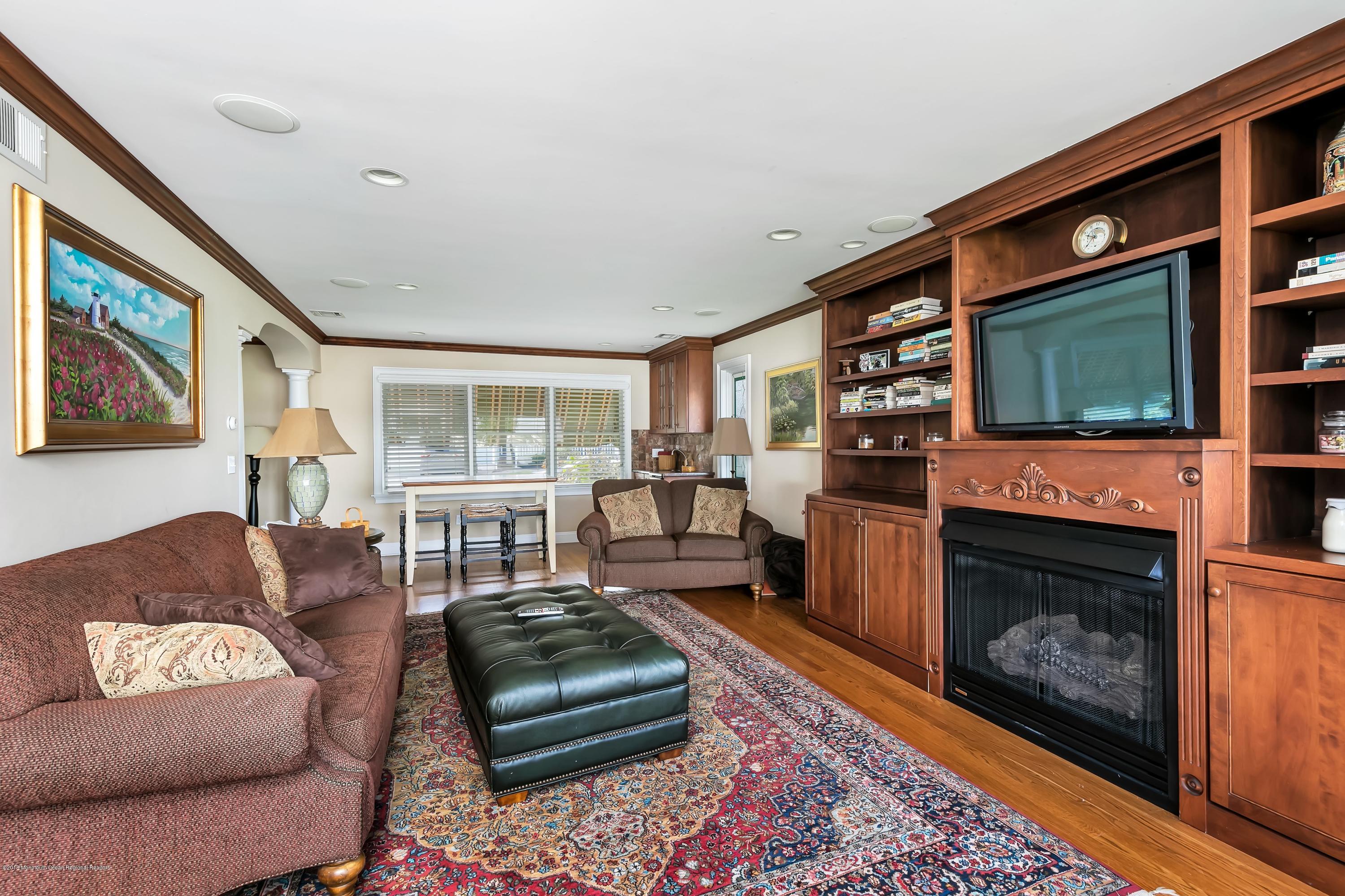 1139 Harding Place Point Pleasant, NJ 08742 - Photo 12 of 41 008-1F8A5813