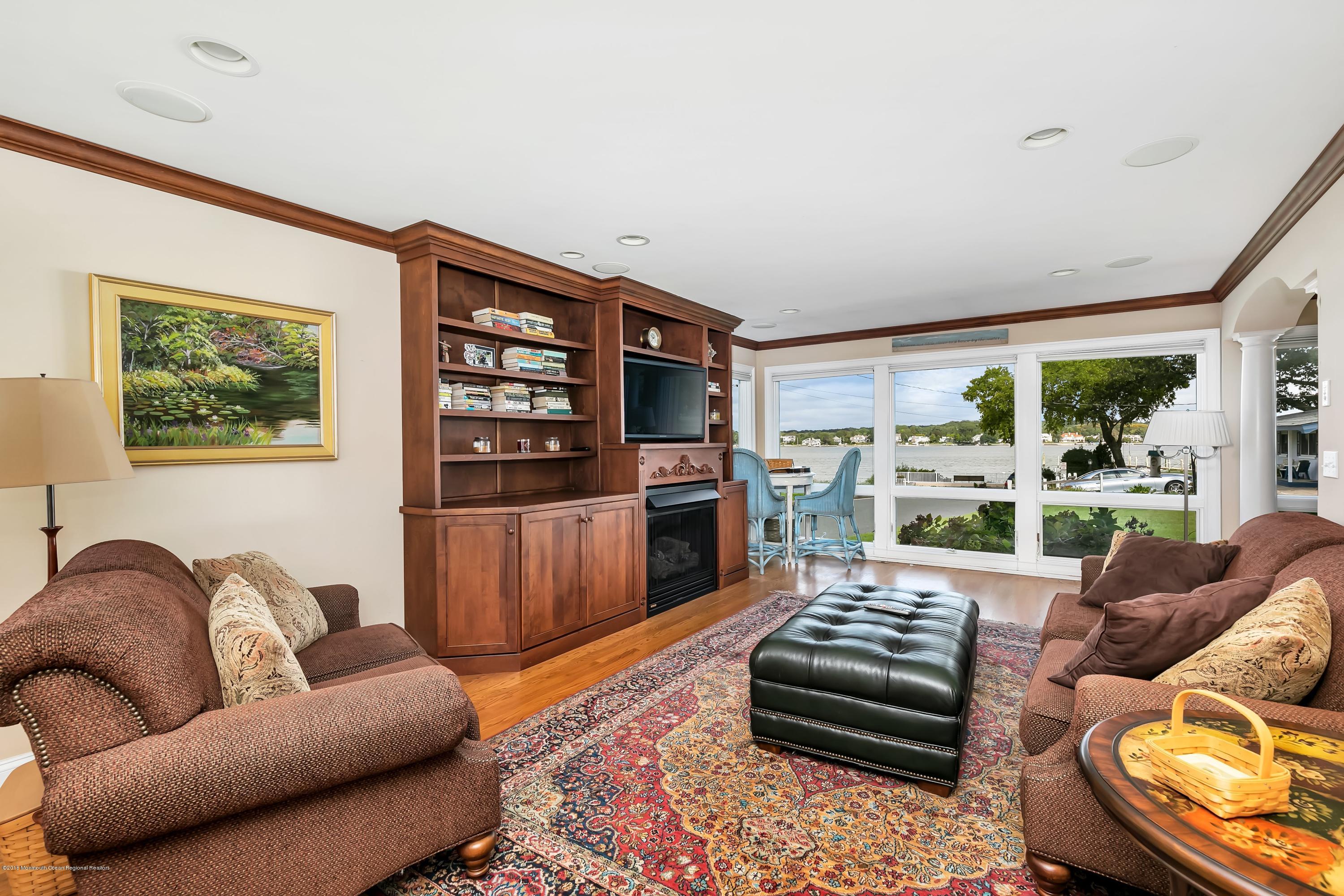 1139 Harding Place Point Pleasant, NJ 08742 - Photo 13 of 41 007-1F8A5818
