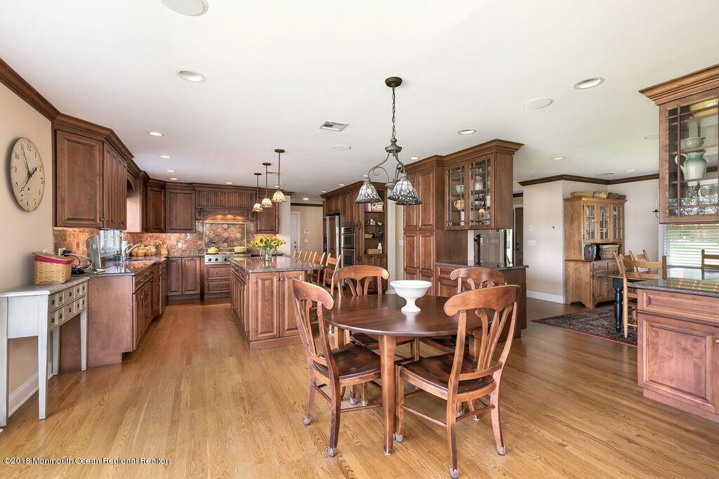 1139 Harding Place Point Pleasant, NJ 08742 - Photo 17 of 41 Kitchen / Dining Room