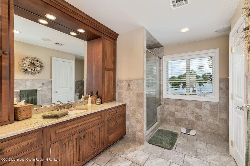 1139 Harding Place Point Pleasant, NJ 08742 - Photo 25 of 41 Bathroom Vanity