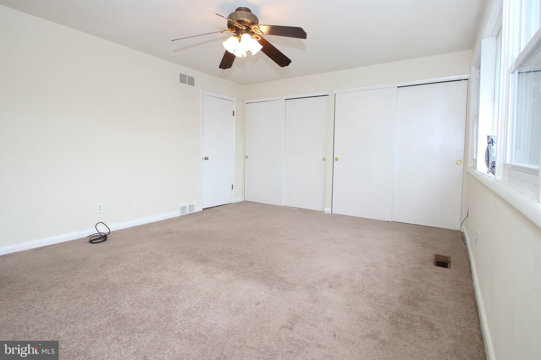 2724 West Country Club Road Philadelphia, PA 19131 - Photo 16 of 34 Master Bedroom