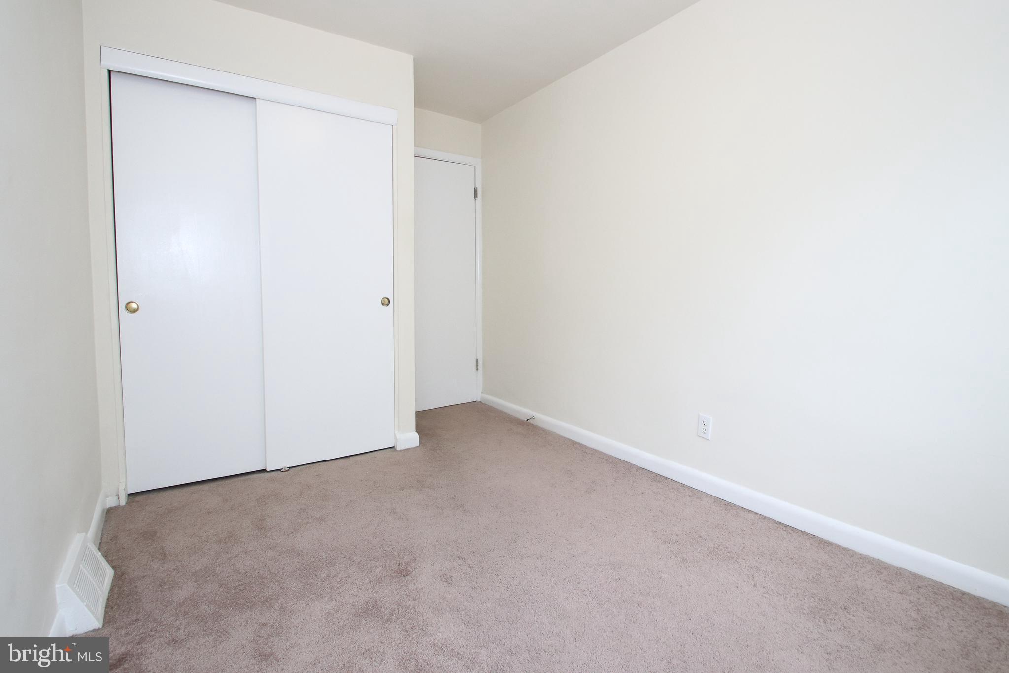 2724 West Country Club Road Philadelphia, PA 19131 - Photo 22 of 34 2nd Bedroom