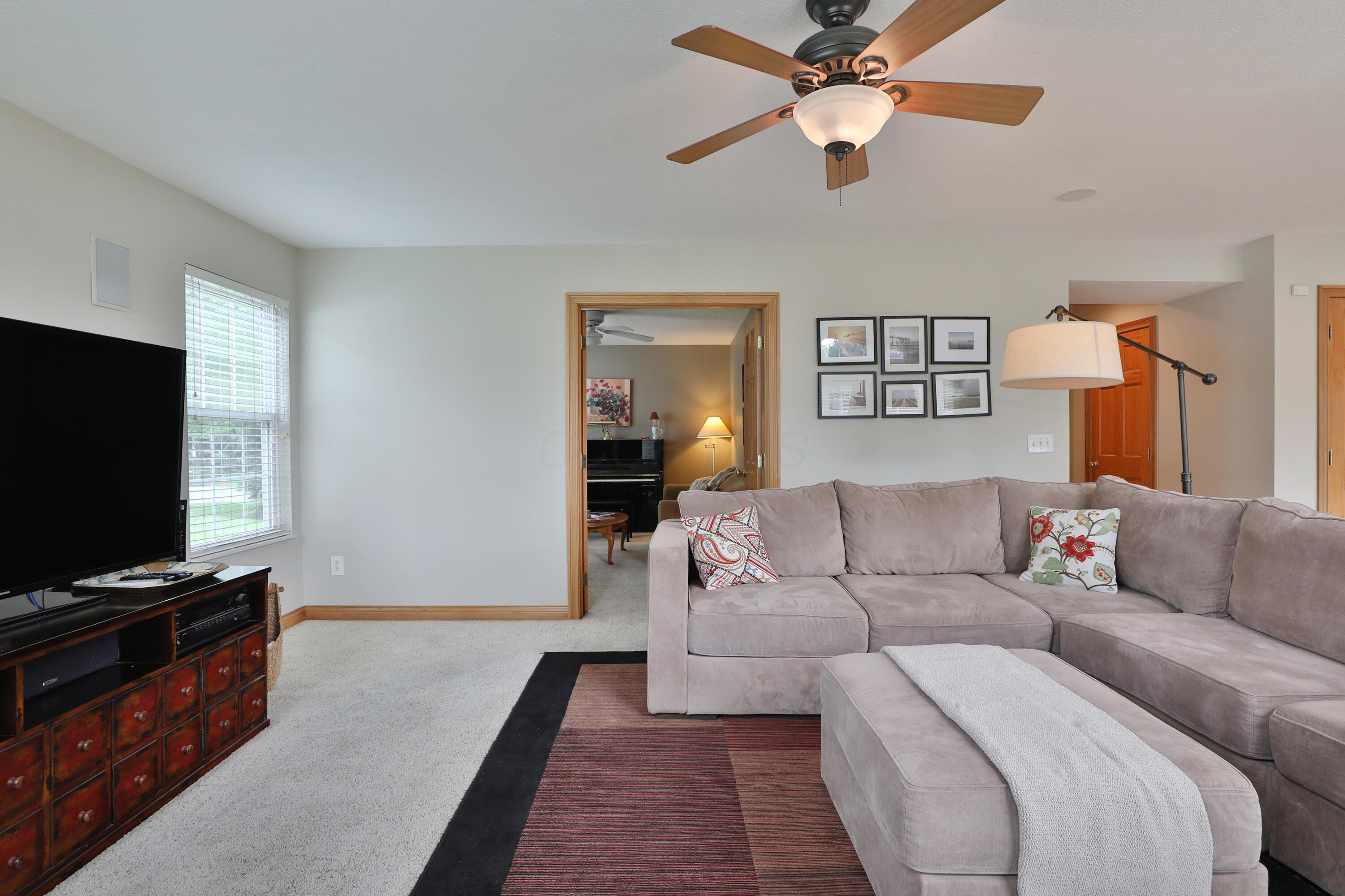 573 River Trace Road Westerville, OH 43081 - Photo 23 of 59