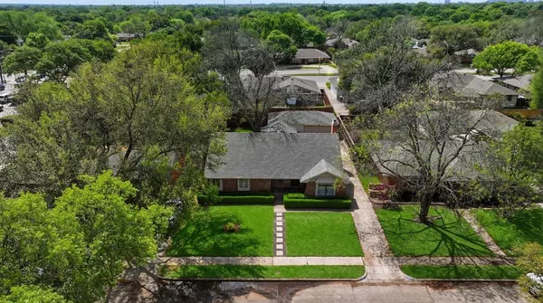 $799,000 | 6338 Town Hill Lane, Dallas, TX 75214