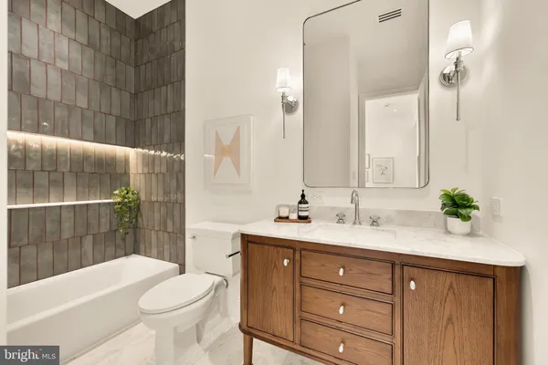 $4,495,000 | 5122 Cathedral Avenue Northwest, Washington, DC 20016