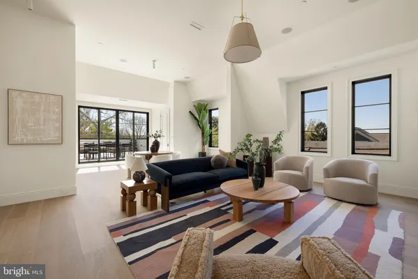 $4,495,000 | 5122 Cathedral Avenue Northwest, Washington, DC 20016