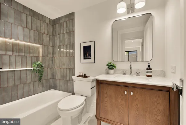 $4,495,000 | 5122 Cathedral Avenue Northwest, Washington, DC 20016