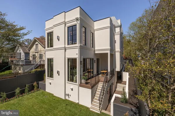 $4,495,000 | 5122 Cathedral Avenue Northwest, Washington, DC 20016