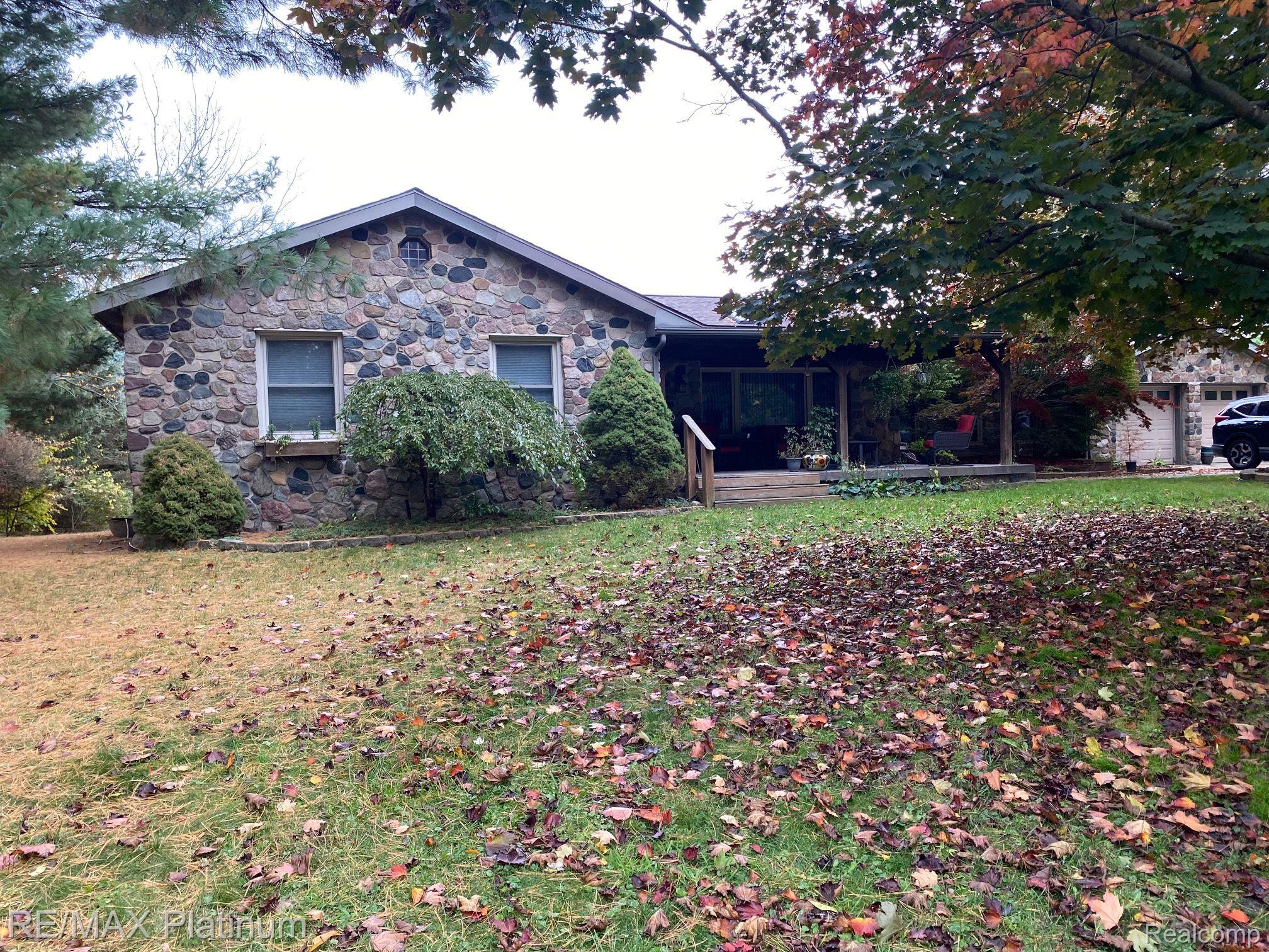 1880 Tooley Road Howell, MI 48843 - Photo 1 of 22 Welcome to 1880 Tooley Rd
