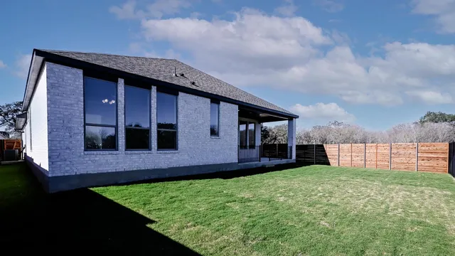 $548,900 | 240 Melody Road, Lockhart, TX 78644