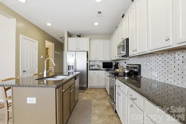 $509,900 | 10122 Whiteburn Court, Charlotte, NC 28278