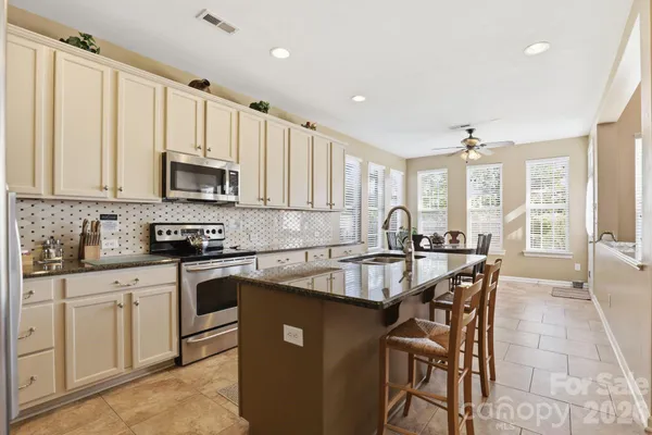 $509,900 | 10122 Whiteburn Court, Charlotte, NC 28278