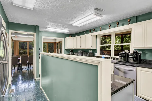 $1,900,000 | 3950 Castle Road, Gatlinburg, TN 37738