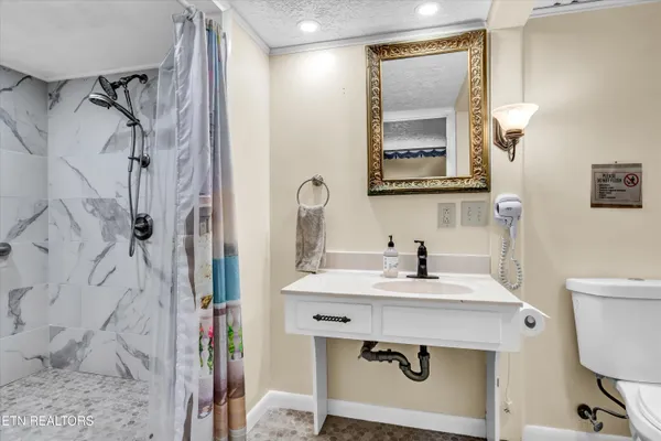 $1,900,000 | 3950 Castle Road, Gatlinburg, TN 37738