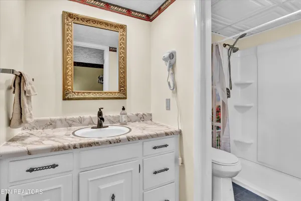 $1,900,000 | 3950 Castle Road, Gatlinburg, TN 37738