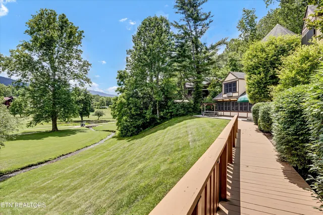 $1,900,000 | 3950 Castle Road, Gatlinburg, TN 37738