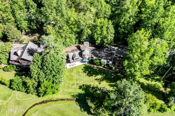 $1,900,000 | 3950 Castle Road, Gatlinburg, TN 37738