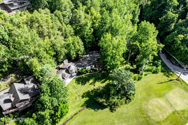 $1,900,000 | 3950 Castle Road, Gatlinburg, TN 37738
