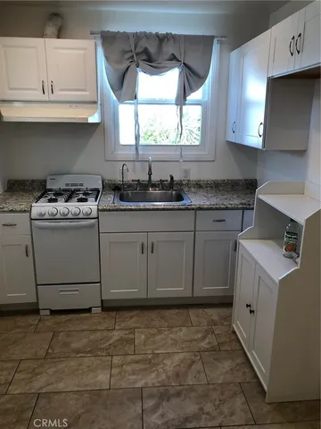 $1,690 | 410 North Adams Street, Unit B, Glendale, CA 91206