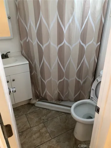 $1,690 | 410 North Adams Street, Unit B, Glendale, CA 91206