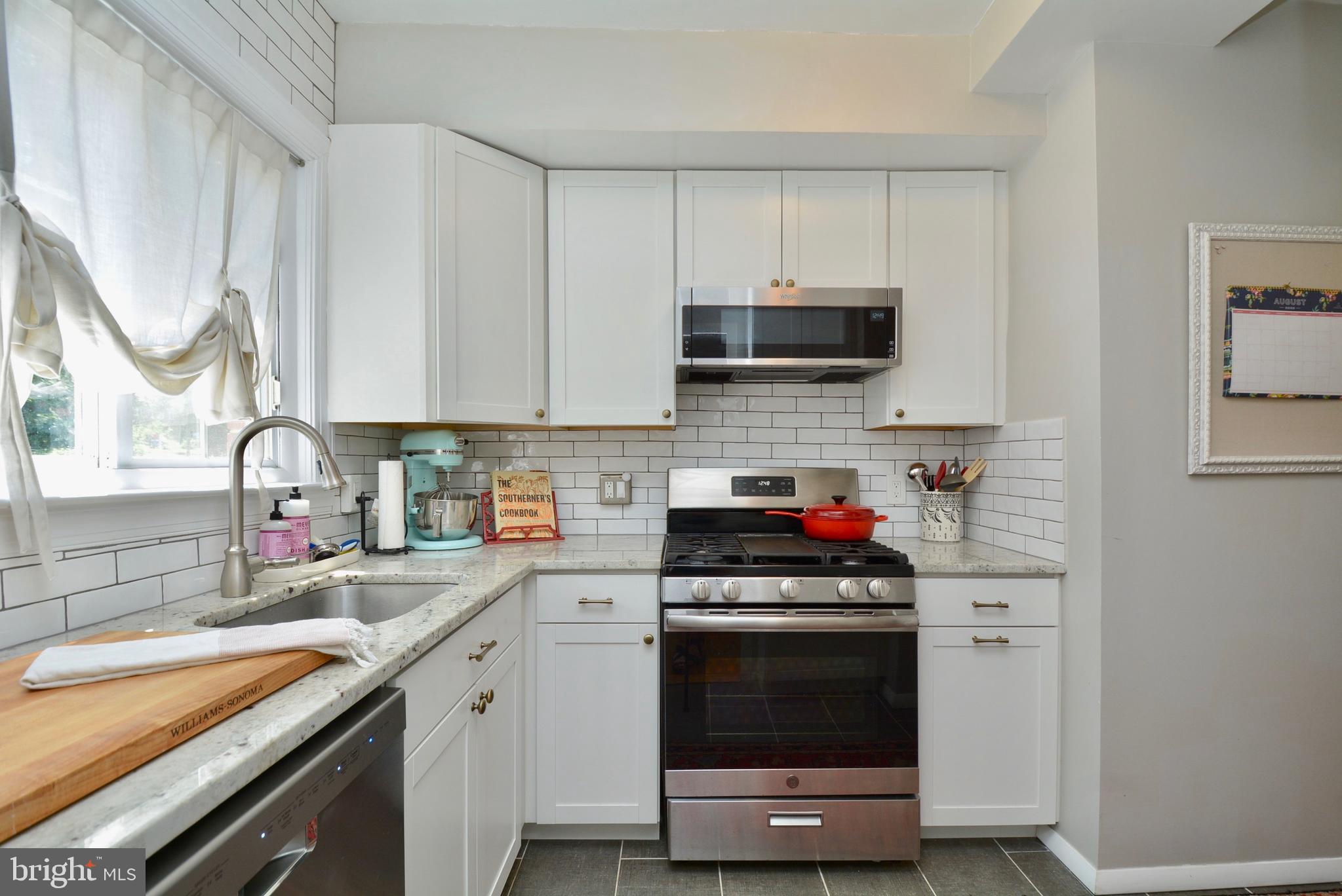 1635 Ripon Place Alexandria, VA 22302 - Photo 14 of 37 Renovated kitchen w/ SS appliances