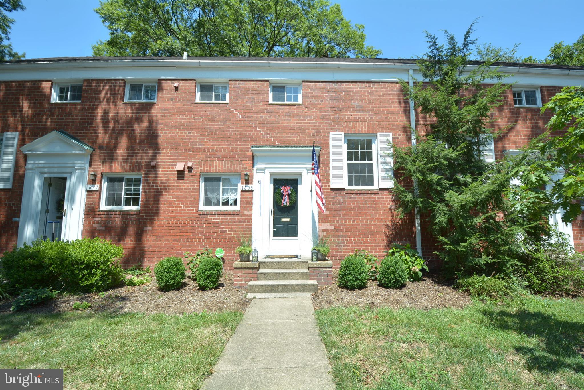 1635 Ripon Place Alexandria, VA 22302 - Photo 2 of 37 Welcome home to 1635 Ripon Ln!