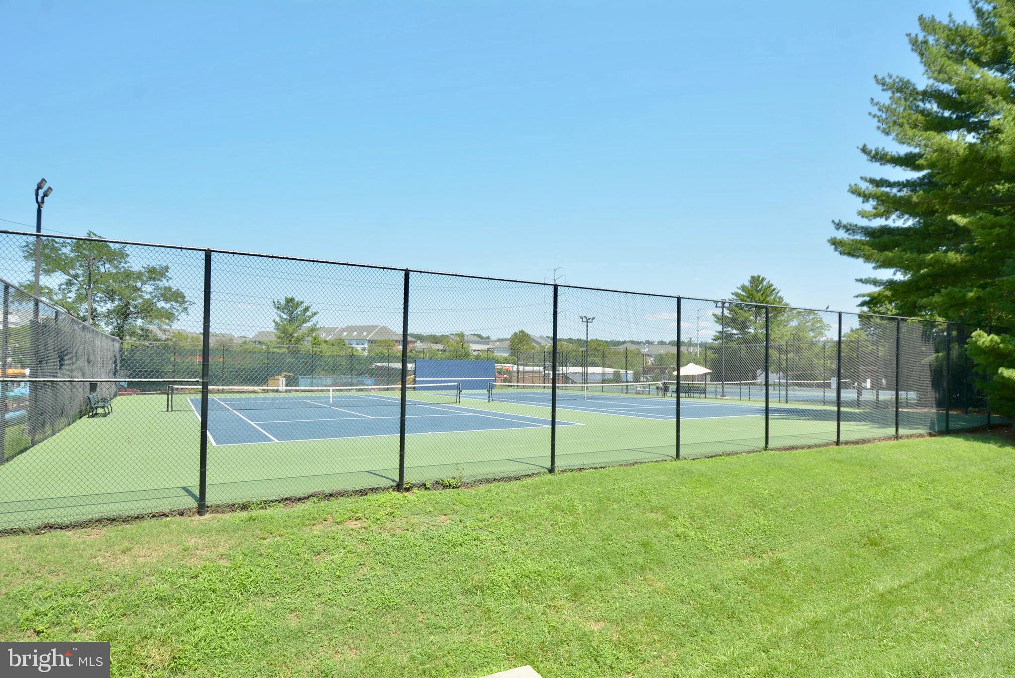 1635 Ripon Place Alexandria, VA 22302 - Photo 36 of 37 Community tennis courts
