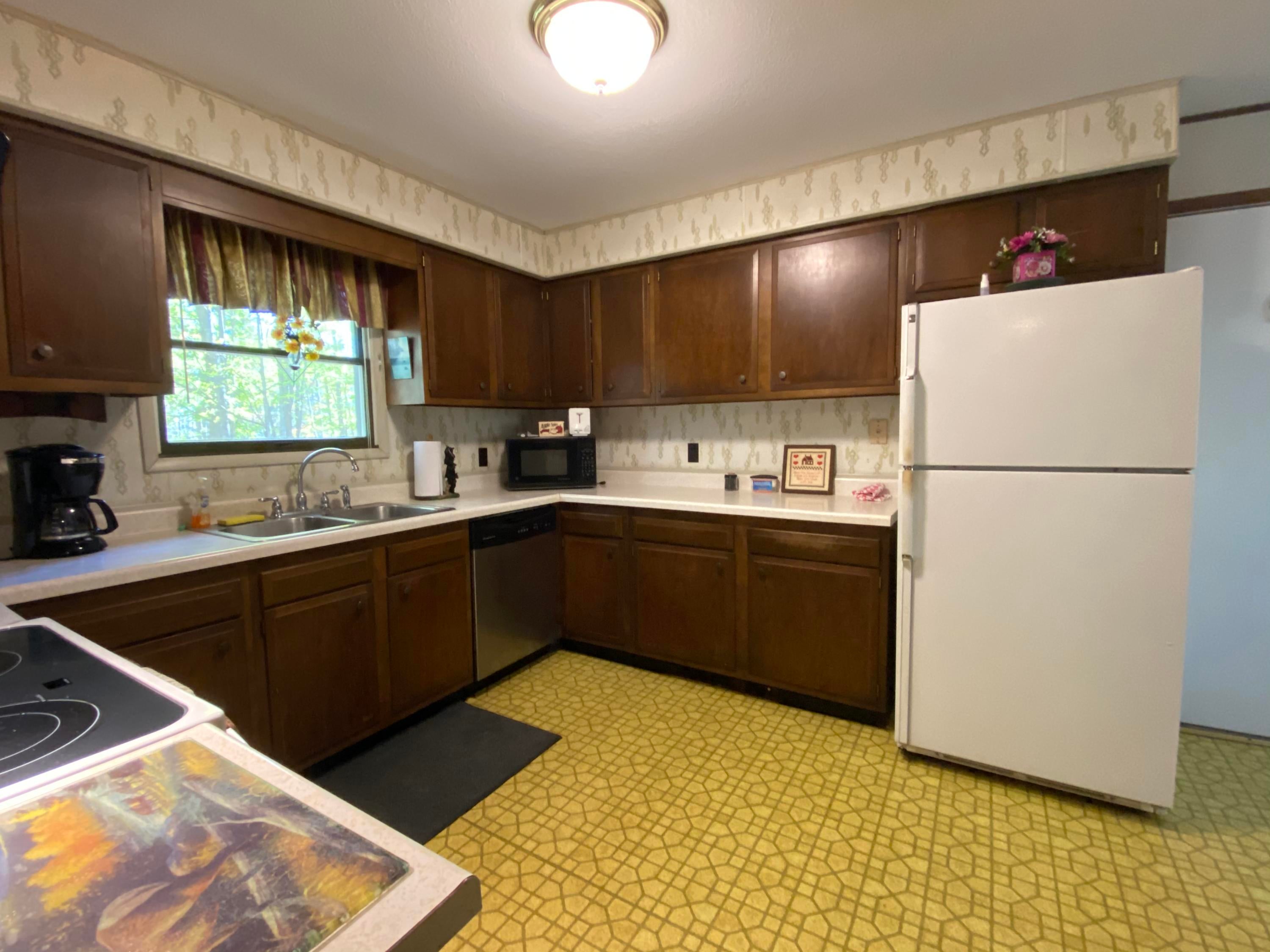 9955 Hall Road Atlanta, MI 49709 - Photo 11 of 18 Gallery Image 11