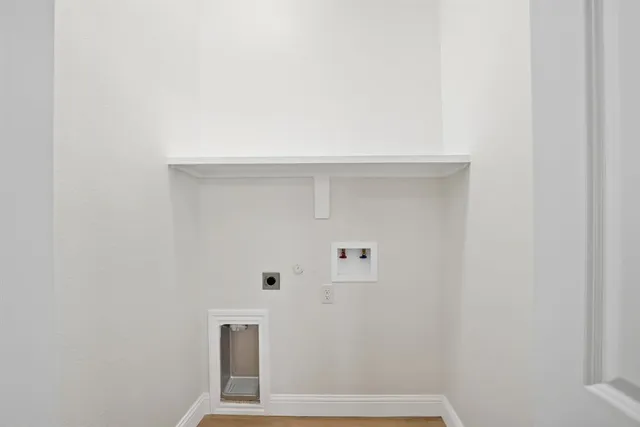 a close up of a shower